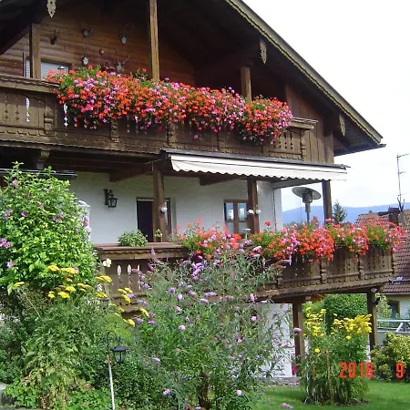 Ferienwohnung-im-haus-christine * Sankt Oswald-Riedlhuette